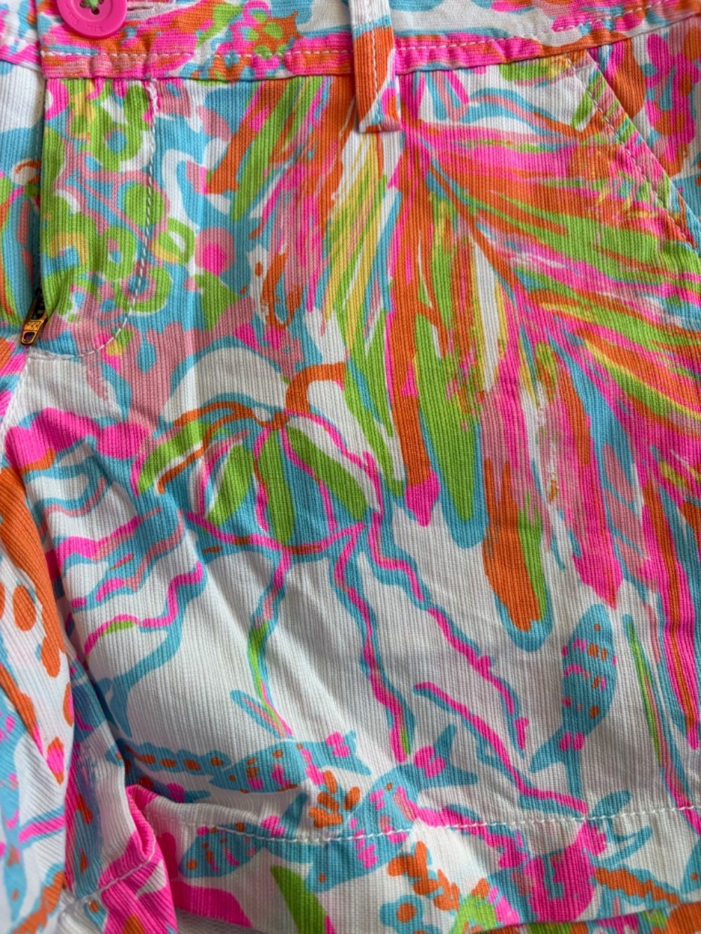 Lilly Pulitzer Callahan Shorts - Picture 2 of 4